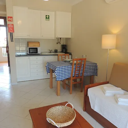 Апартаменты Kiss - *